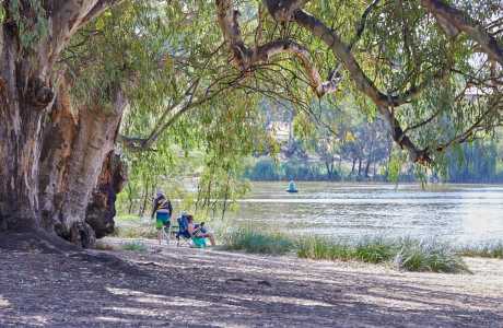 Kui Parks, Apex Riverbeach Holiday Park, Murray River