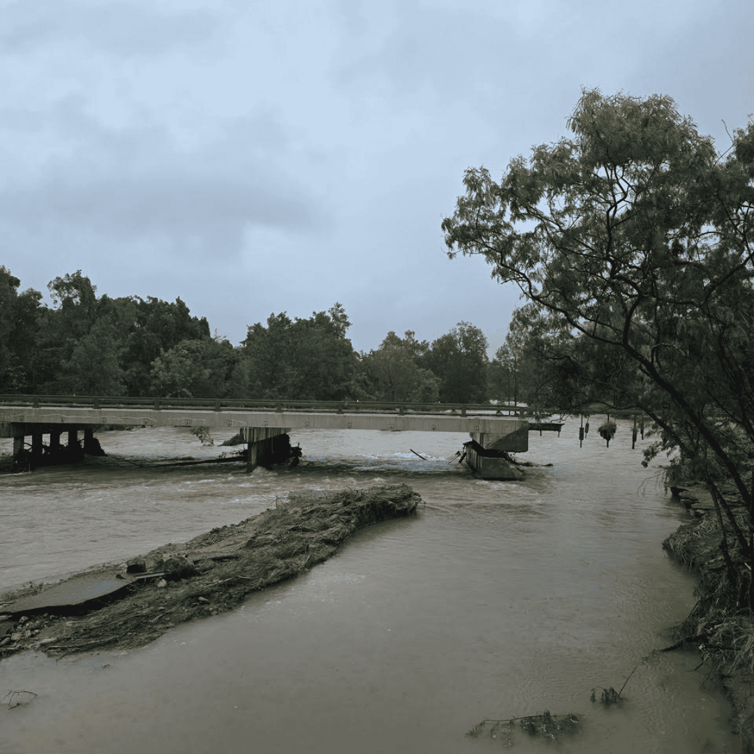 Crystal creek caravan park kui parks park bridge 