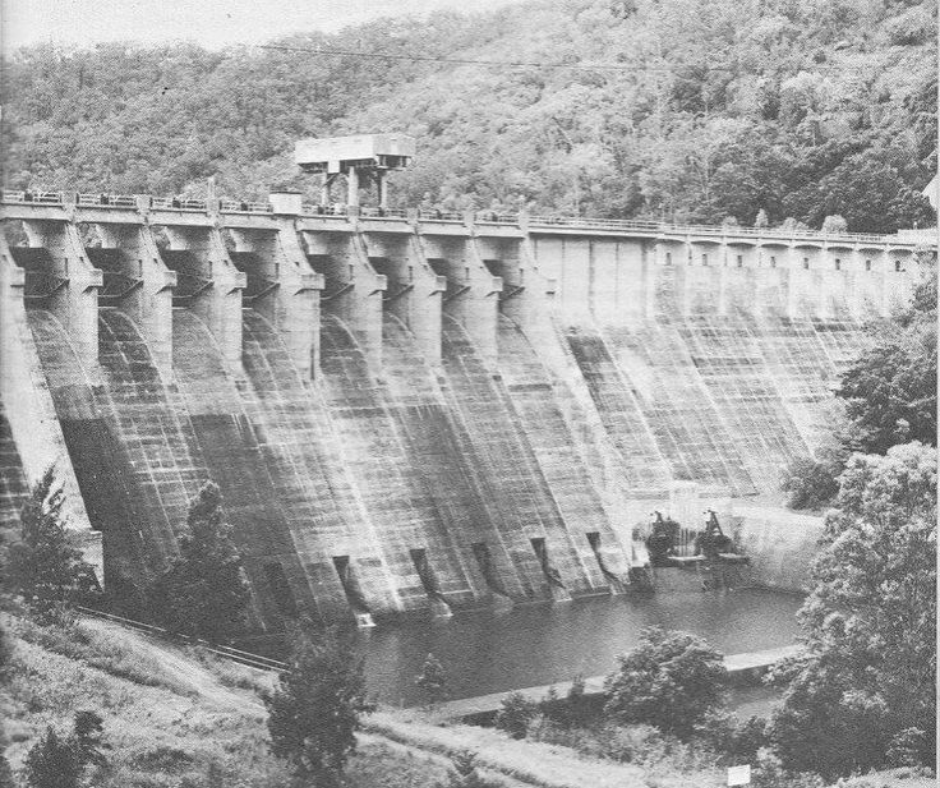 Somerset Dam 1967