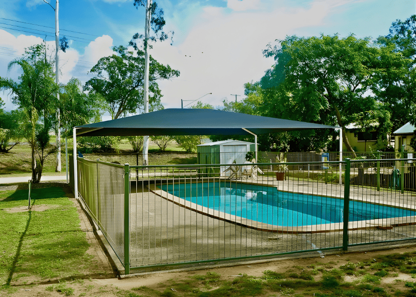 monto caravan and cabin park pool