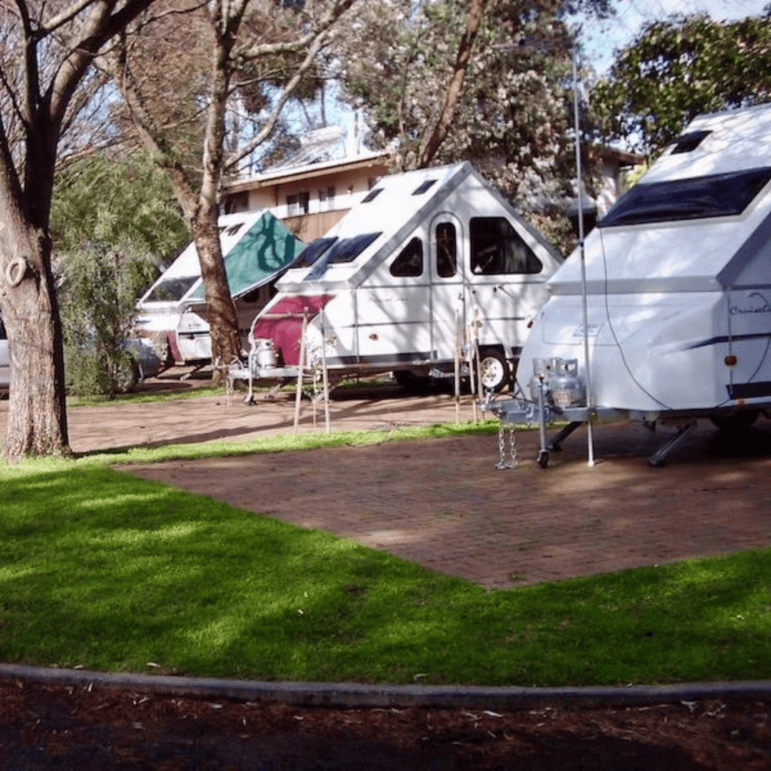 Beach park tourist caravan park vansite
