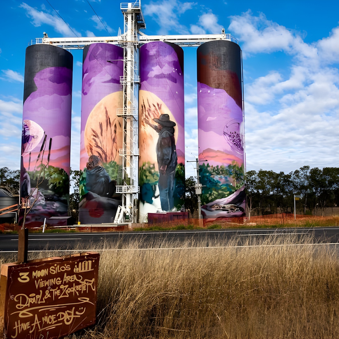 North Burnett Monto Caravan and Cabin Park Kui Parks Three Moon Silo Mural