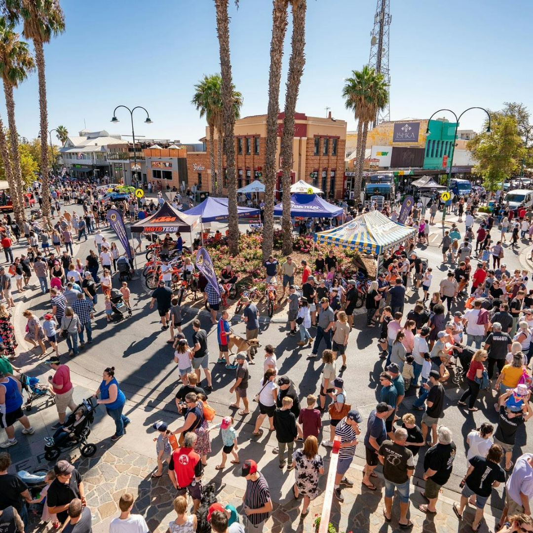 Easter Powersports Weekend Apex Riverbeach Holiday Park Kui Parks Market Stalls