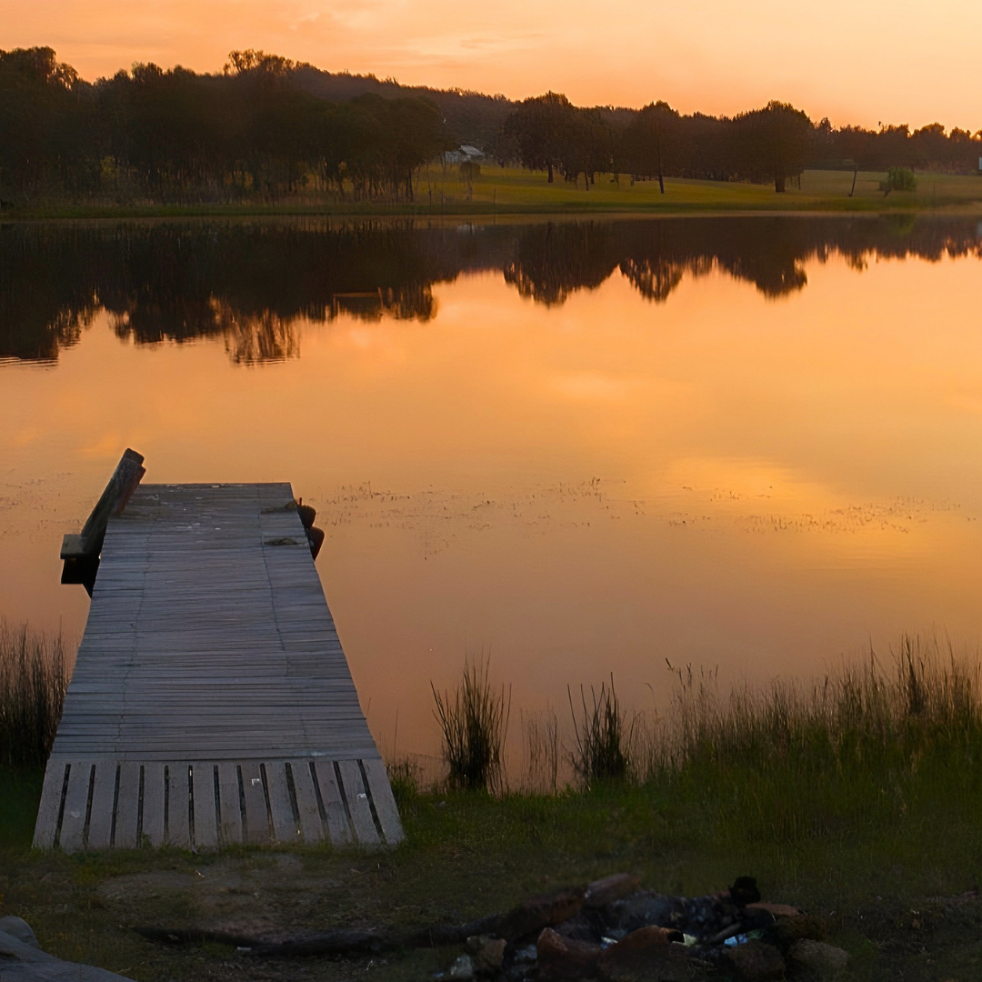 Southern Downs Tiny Away Escape @ Granite Belt Kui Parks Lake