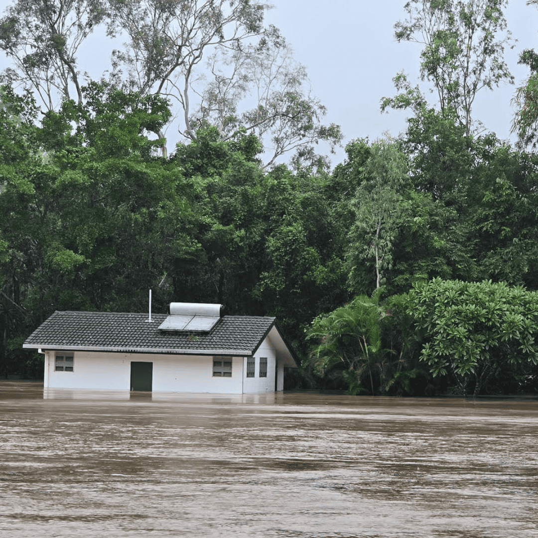 Crystal creek caravan park kui parks park flooded