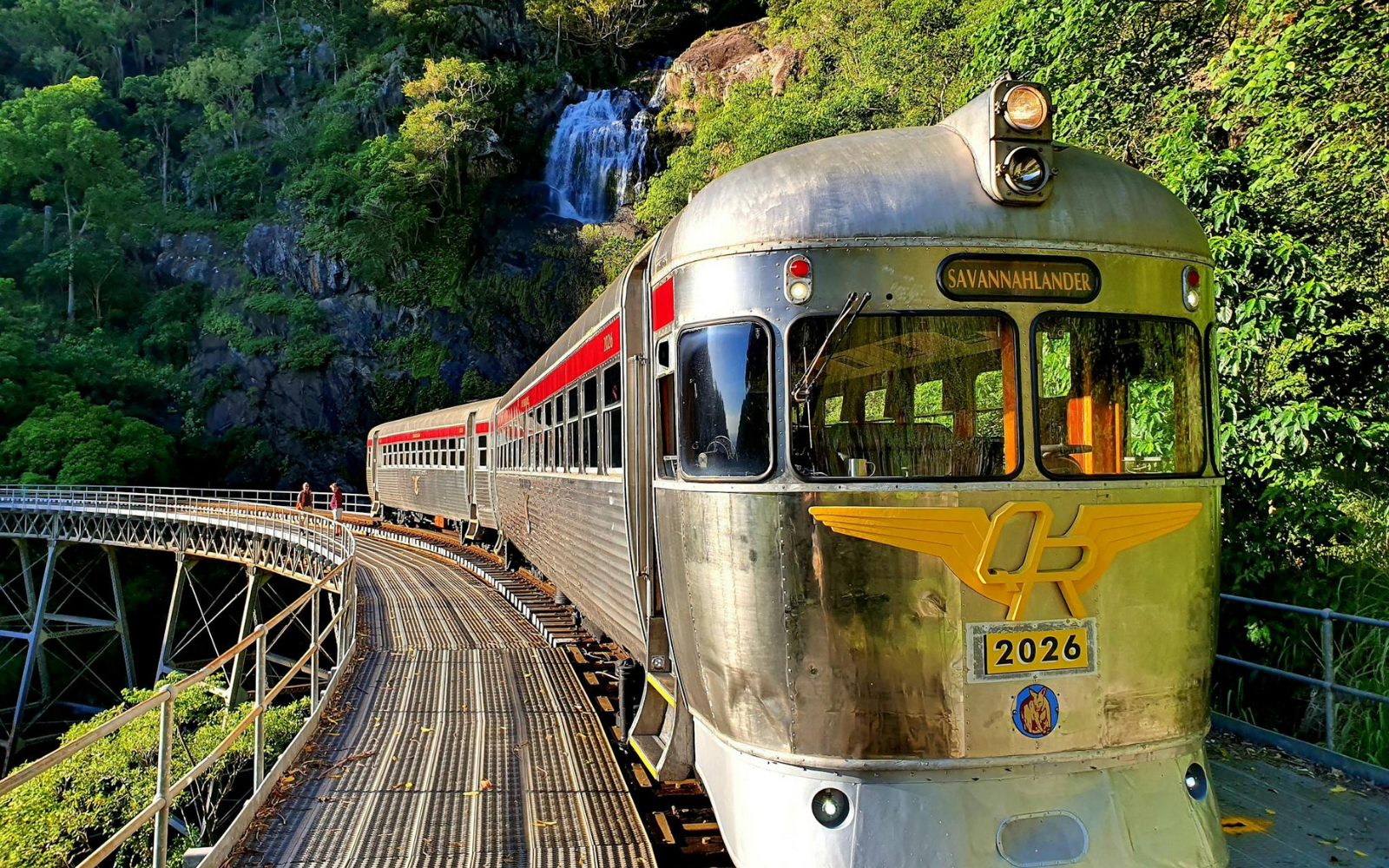 mount surprise planet earth adventures train