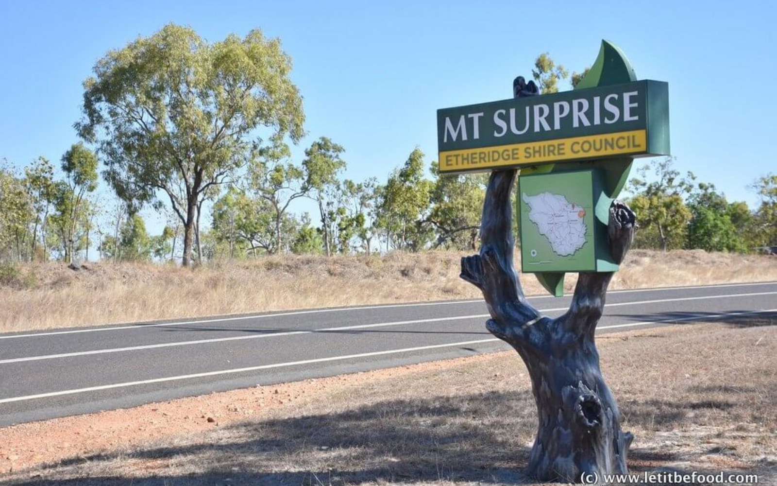 mount surprise town sign