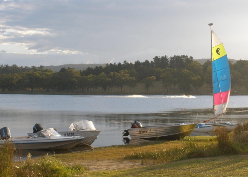 tiny away granite belt stanthorpe kui parks lake