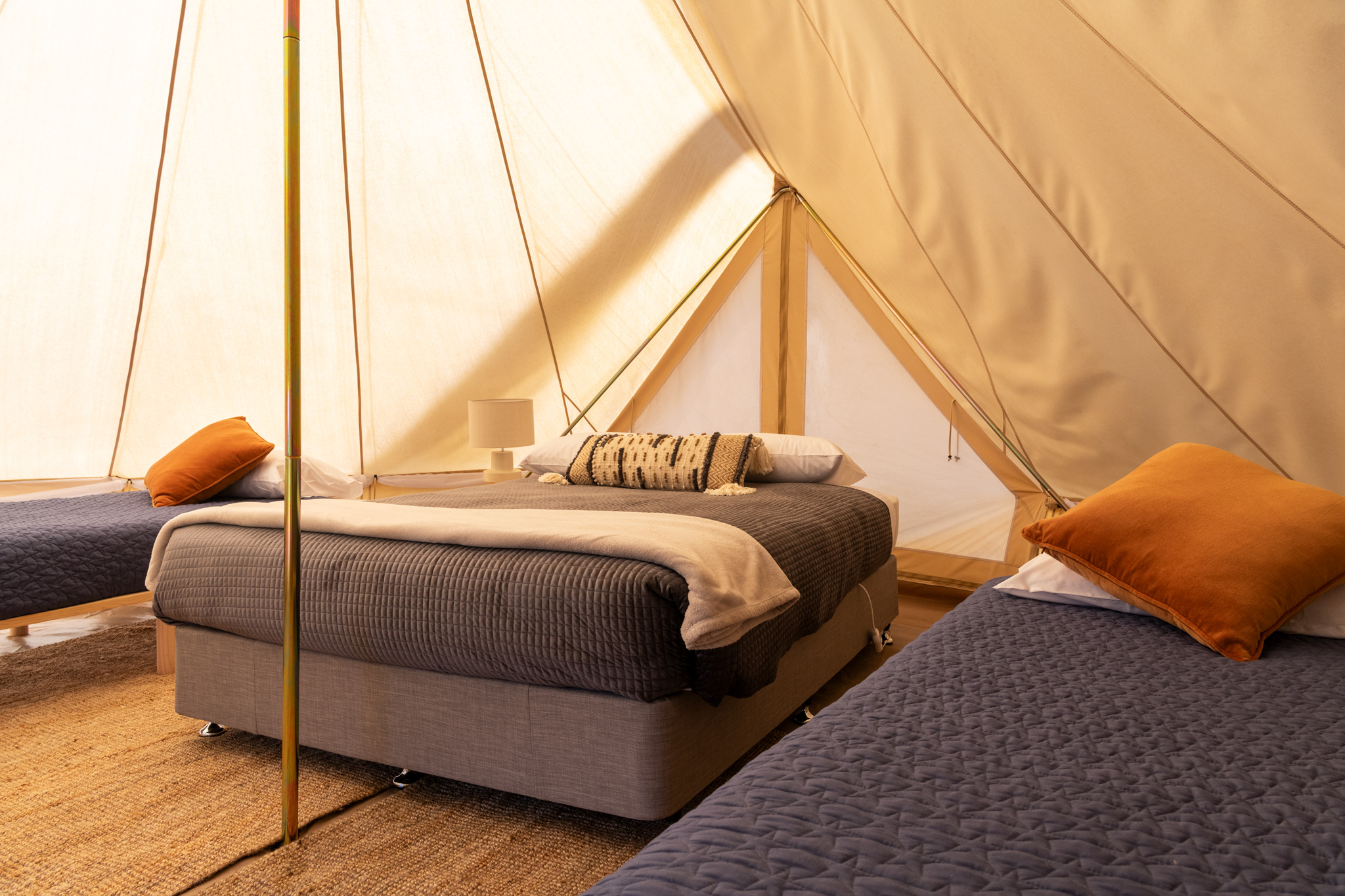 Blackheath Glen Tourist Park Kui Parks Glamping tent bed