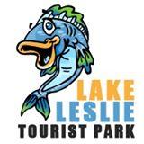 Lake Leslie Tourist Park logo.